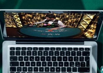 1-HOW-TO-COMPETE-WITH-ONLINE-POKER-ALGORITHMS